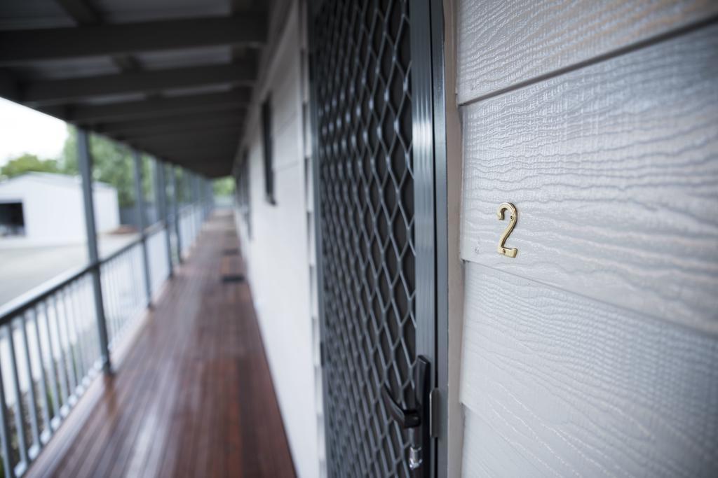 The Rocks Motel Charleville Room photo