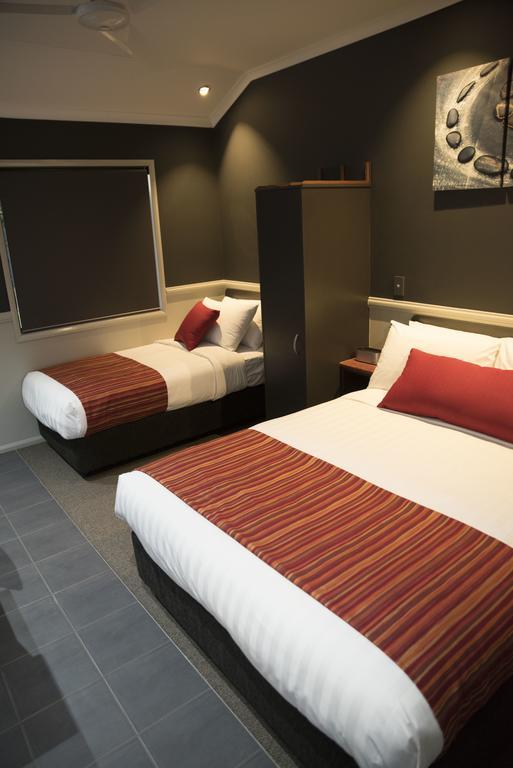 The Rocks Motel Charleville Room photo