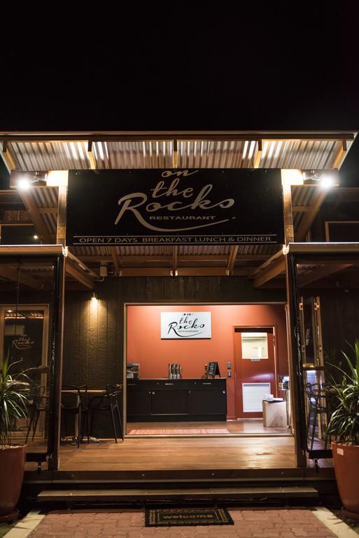 The Rocks Motel Charleville Exterior photo